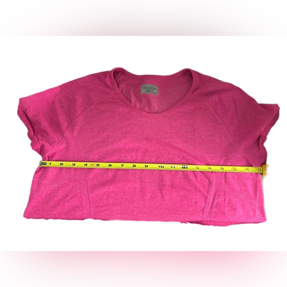 Athleta Fastest Track Short Sleeve Ruched Pink Tee Size XL - Picture 3 of 5